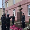 14 октября состоялась церемония открытия бюста Фёдора Ушакова на территории муниципального образовательного комплекса №28 «Волга». 
